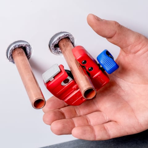 Compact Pipe Cutting Machine