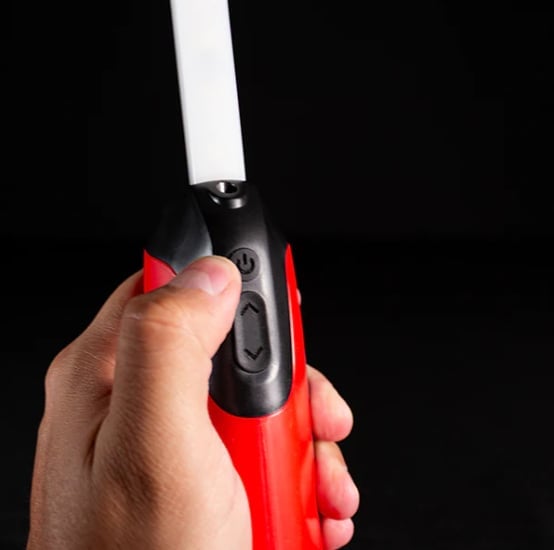 ⚡ LED Flashlight Stick-🔋 Extra-long battery life-7 hours ⌛