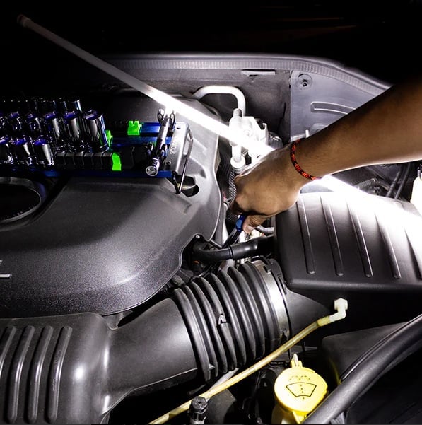 ⚡ LED Flashlight Stick-🔋 Extra-long battery life-7 hours ⌛