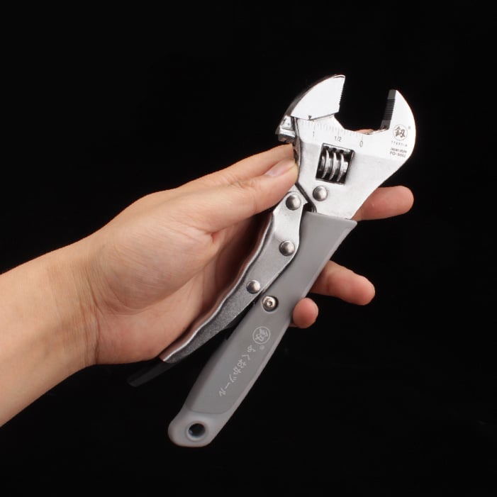 Heavy‐Duty Adjustable Wrench